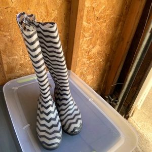 Black and White Rainboots